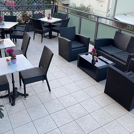 ريميني Hotel Liana المظهر الخارجي الصورة